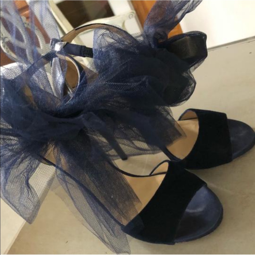 Shoes - Picture 6 of 9